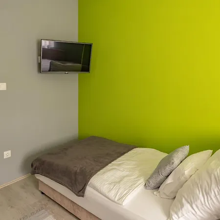 Πανσιόν Lang Vendeghaz *