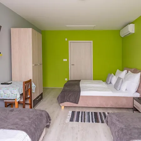 Lang Vendeghaz Villánykövesd