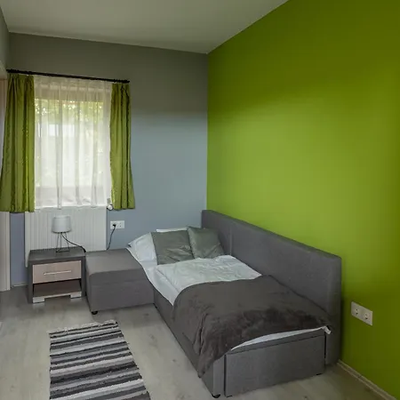 ゲストハウス Lang Vendeghaz