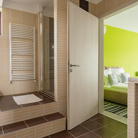 Lang Vendeghaz Villánykövesd